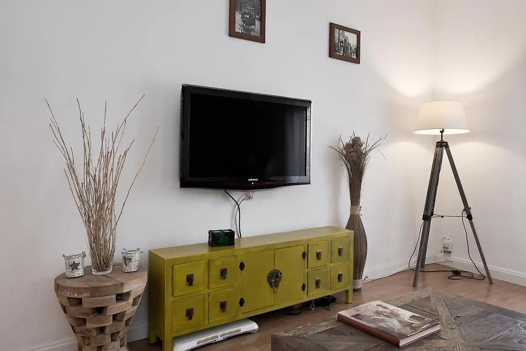 Urbanchicmalaga 3 Bedroom Spacious Quiet Historic Malaga Apt